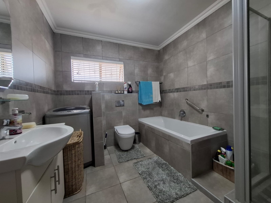 3 Bedroom Property for Sale in Dorchester Heights Eastern Cape